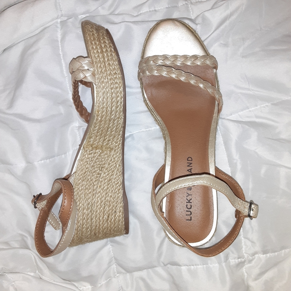 LUCKY BRAND WEDGES 7.5